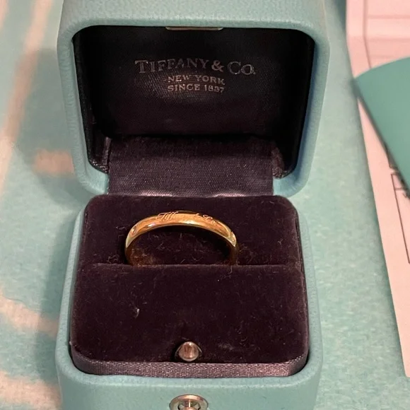 Tiffany & Co. wedding band 7.5